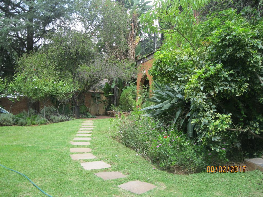 Treetops & Treats Guest House Pretoria-Noord Exteriér fotografie